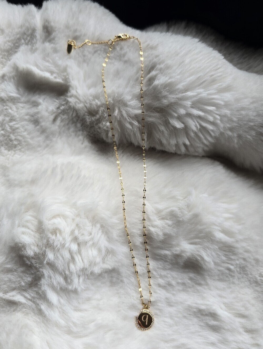 Anthropologie x Serafina, Round Monogram Coin Necklace,14k Gold Plated LETTER Q
